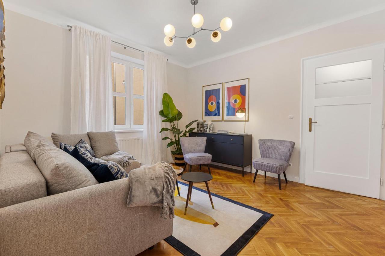 Apartment Lam Modern Art - Ac - Free Parking Pressburg