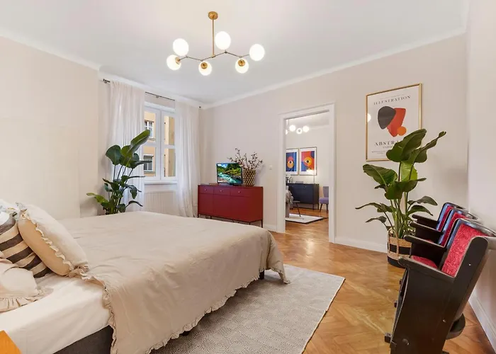 Lam Modern Art Apartment - Ac - Free Parking