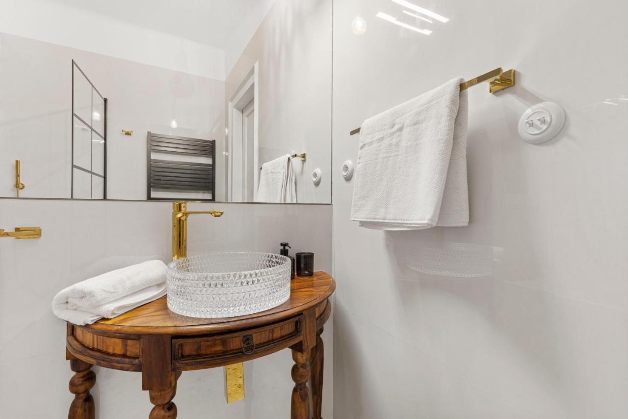 Lam Modern Art - Ac - Free Parking Apartment Bratislava